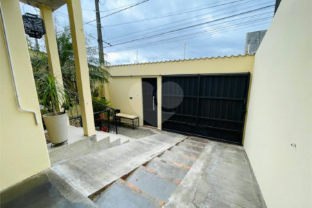Casa à venda com 2 quartos, sendo 1 suíte, em Vila Olímpia, Sorocaba, SP