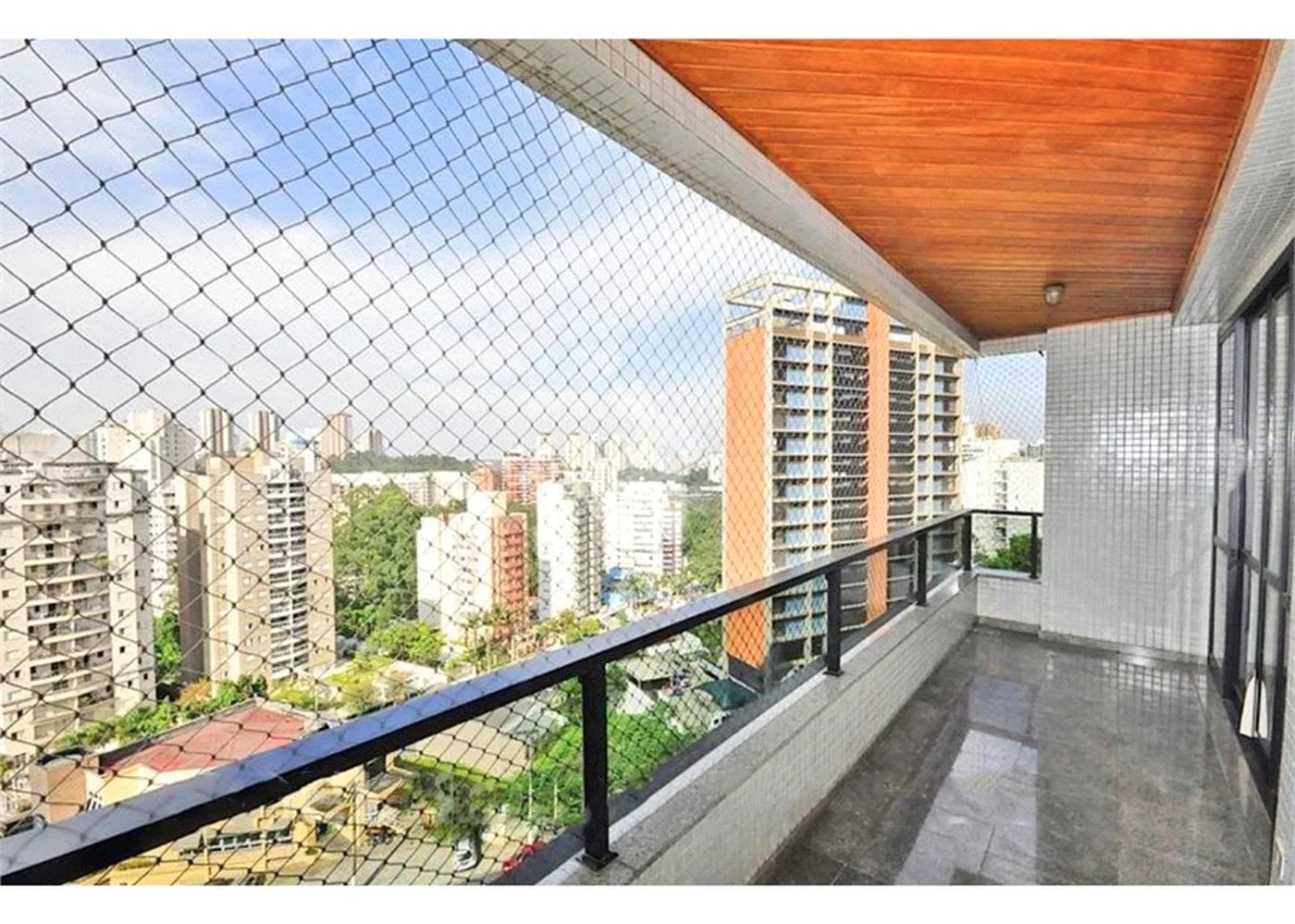 Apartamento à venda com 3 quartos, sendo 2 suítes, em Vila Andrade, São Paulo, SP