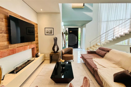 Casa à venda com 4 suítes no condomínio Dos Lagos, Itupeva - SP