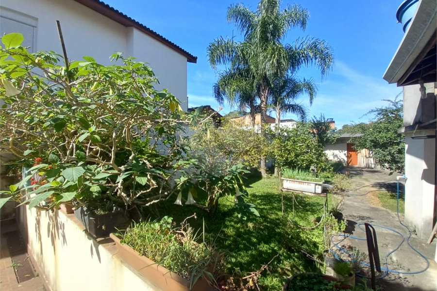 Sobrado à venda com 4 quartos, sendo 2 suítes, em Tremembé, São Paulo, SP