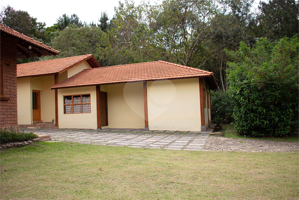 Sítio à venda com 4 quartos, sendo 2 suítes, em Jardim Guaçu, São Roque, SP
