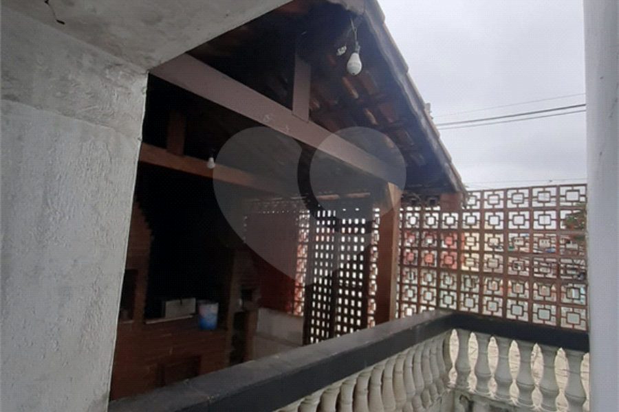 Sobrado à venda com 3 quartos em São Miguel Paulista, São Paulo, SP