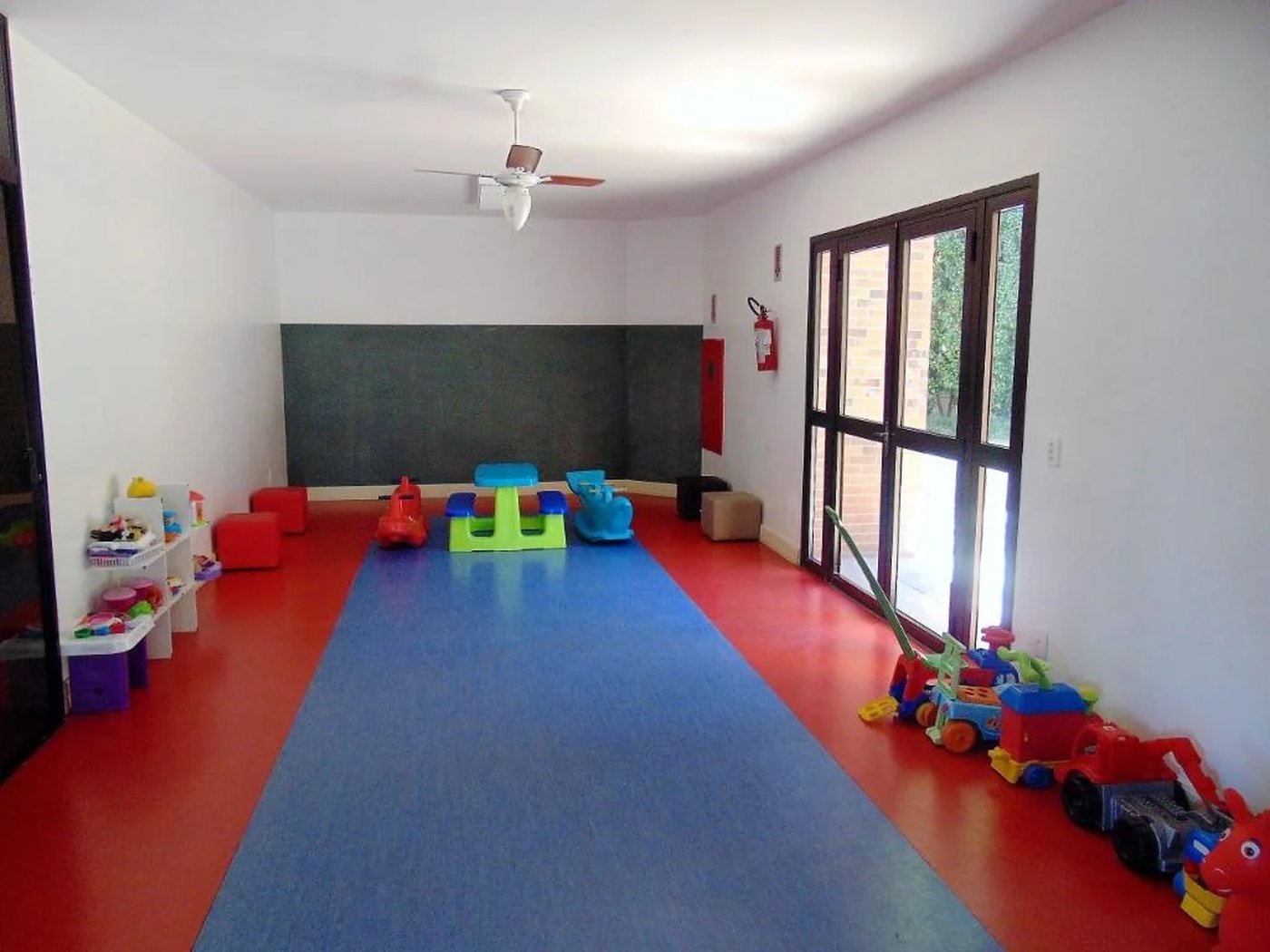 Apartamento à venda com 3 quartos, sendo 2 suítes, em Vila Suzana, São Paulo, SP