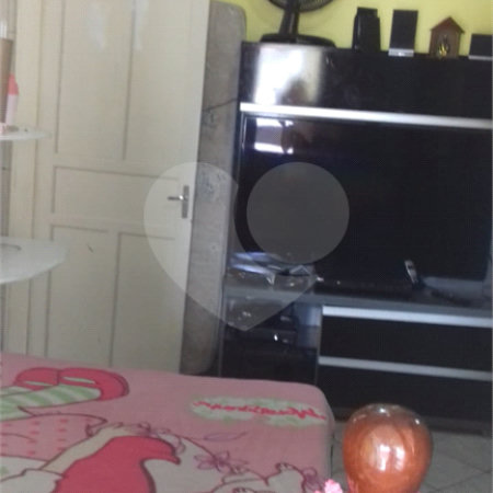 Casa à venda com 2 quartos em Cidade Brasil, Guarulhos, SP
