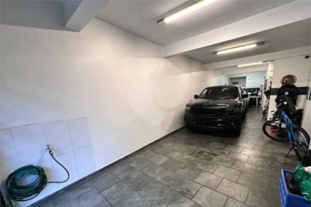 Casa à venda com 3 quartos, sendo 1 suíte,  no condomínio Residencial Nabuco de Araújo, São Paulo - SP