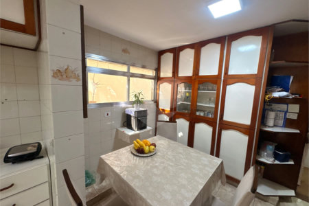Sobrado à venda com 4 quartos, sendo 3 suítes,  em Jardim São Bento, São Paulo, SP