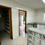 Casa à venda com 4 quartos, sendo 3 suítes, em Vila Galvão, Guarulhos, SP