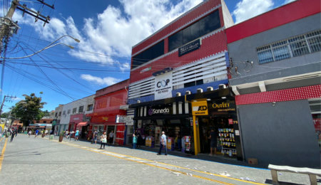 Sala para alugar em Vila Romanópolis, Ferraz de Vasconcelos, SP