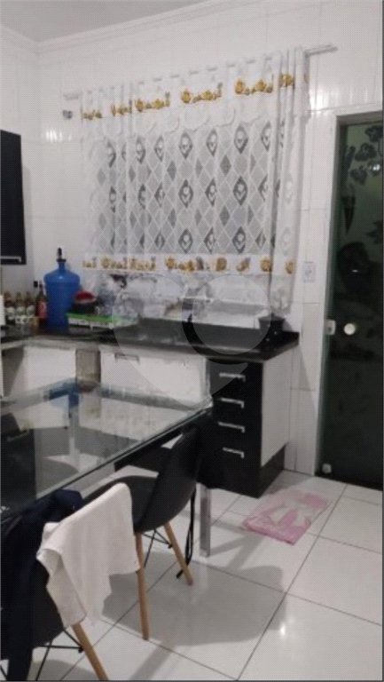 Casa à venda com 5 quartos, sendo 1 suíte,  em Parque do Colégio, Suzano, SP