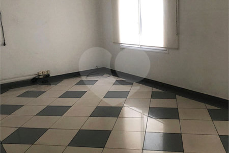 Sobrado à venda com 4 quartos, sendo 1 suíte, em Brooklin Velho, São Paulo, SP