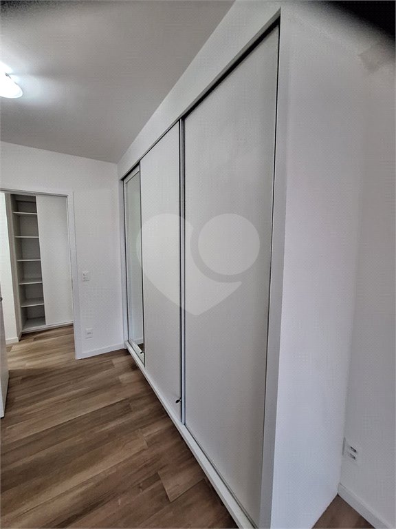 Apartamento à venda com 3 suítes em Vila Anastácio, São Paulo, SP