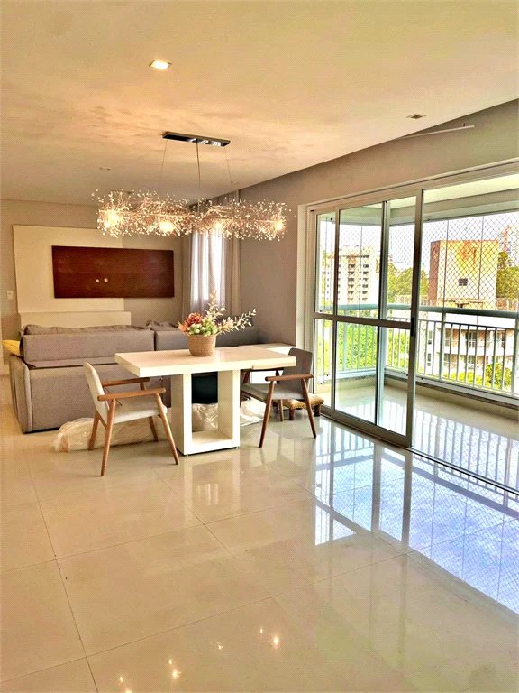Apartamento à venda com 3 suítes em Jardim Ampliação, São Paulo, SP