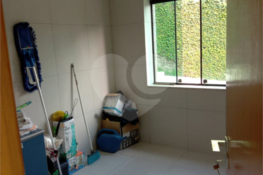 Sobrado à venda ou para alugar com 4 quartos, sendo 2 suítes, em Serra da Cantareira, Mairiporã, SP