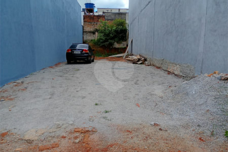 Terreno à venda com 2 quartos no Centro, Mogi das Cruzes, SP