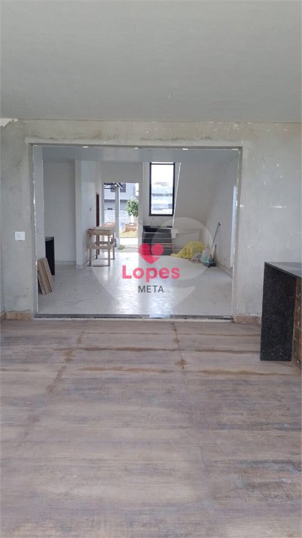 Casa à venda com 3 suítes no condomínio Reserva Aruanã, São José dos Campos - SP