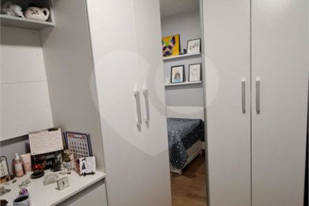 Casa à venda com 3 quartos, sendo 1 suíte,  no condomínio Moradas do Horto, São Paulo - SP