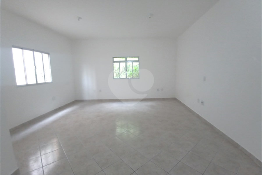 Prédio à venda com 2 quartos, sendo 1 suíte, em Jardim Brasil (zona Norte), São Paulo, SP