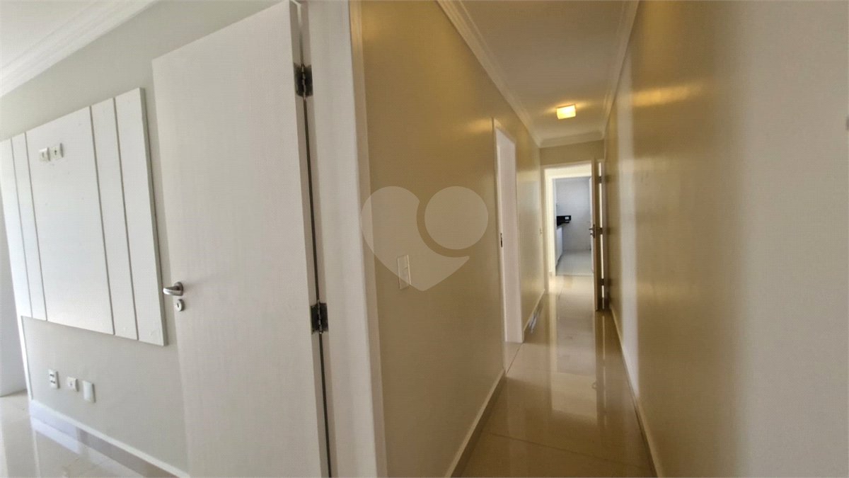 Casa à venda ou para alugar com 5 quartos, sendo 4 suítes, no condomínio Shamballa II, Atibaia - SP