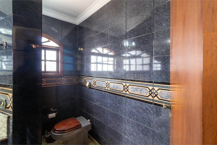 Casa à venda com 3 suítes em Vila Pereira Barreto, São Paulo, SP