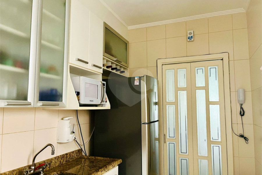 Casa à venda com 3 quartos, sendo 2 suítes, no condomínio Res Green Villagge, São Paulo - SP