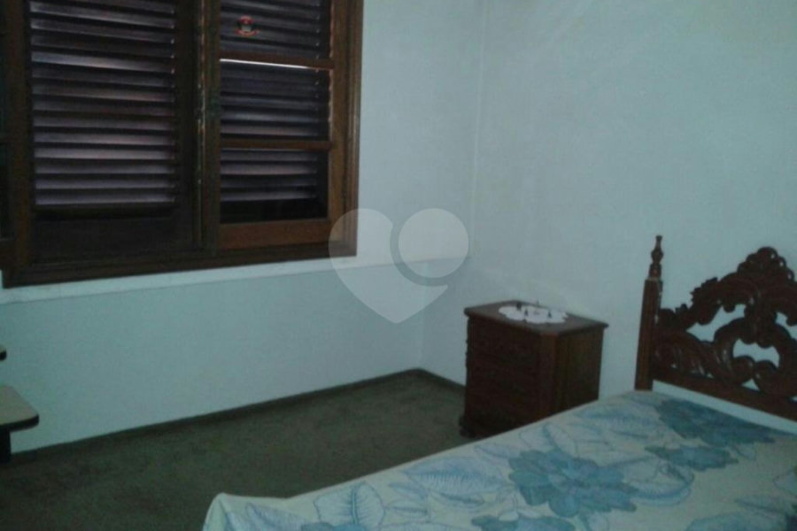 Sobrado à venda com 5 quartos, sendo 1 suíte, em Tremembé, São Paulo, SP