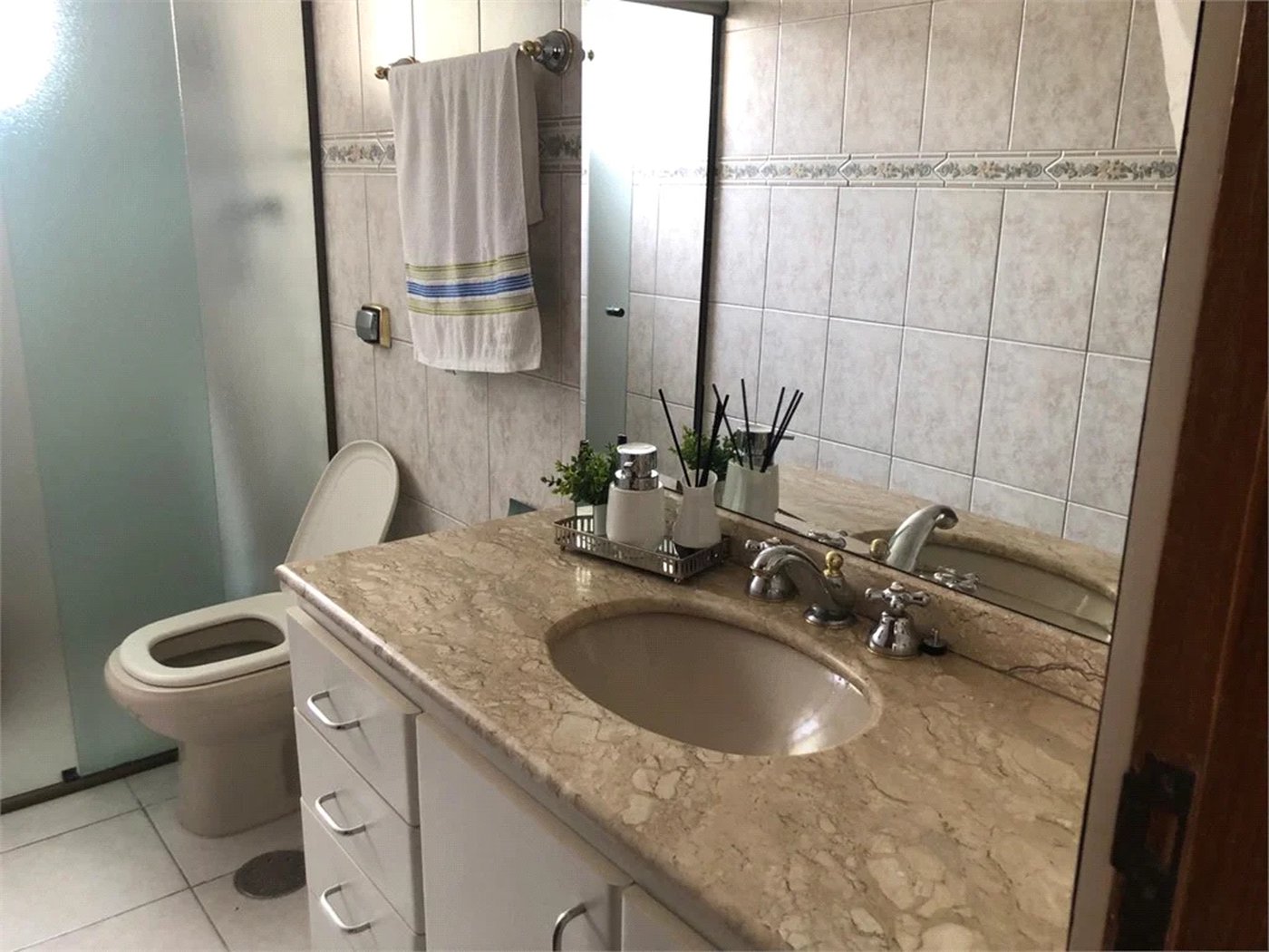 Apartamento à venda com 3 quartos, sendo 1 suíte, em Vila Progredior, São Paulo, SP
