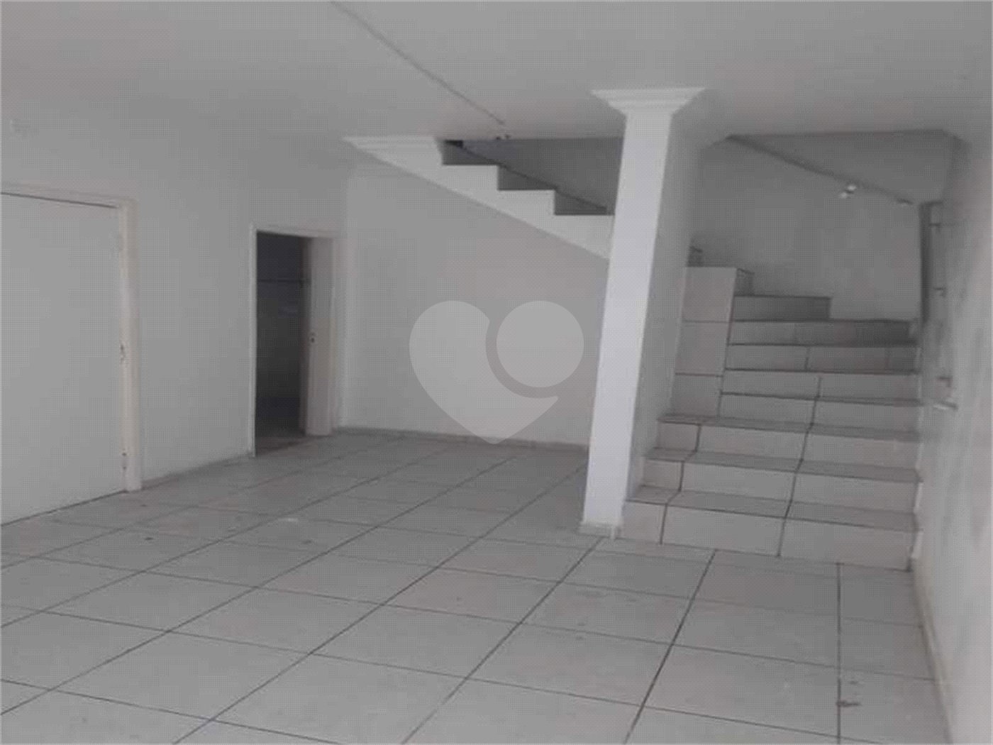 Casa para alugar com 2 quartos, sendo 1 suíte,  no condomínio Nova Carioba, São Paulo - SP