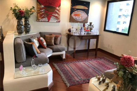 Apartamento à venda com 4 quartos, sendo 3 suítes, em Indianópolis, São Paulo, SP
