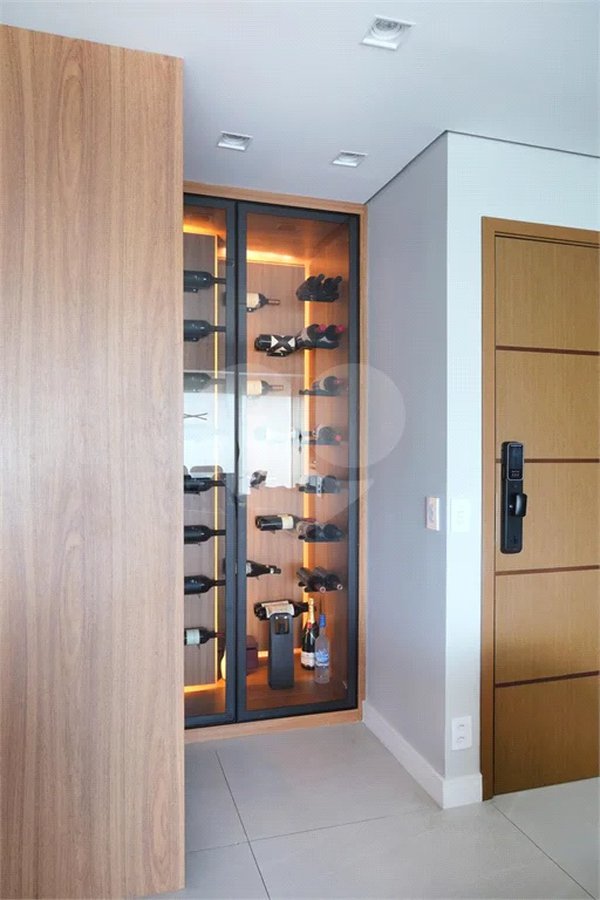 Apartamento à venda com 3 suítes em Indianópolis, São Paulo, SP