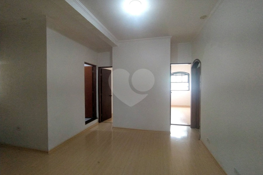 Casa à venda com 10 quartos, sendo 1 suíte, em Santa Teresinha, São Paulo, SP