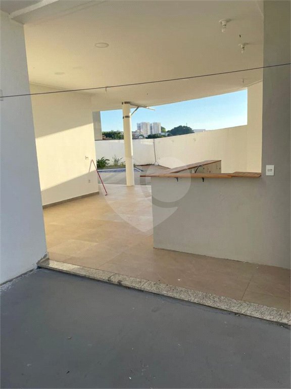 Casa à venda com 4 quartos, sendo 2 suítes,  no condomínio Residencial Castanheira, Sorocaba - SP