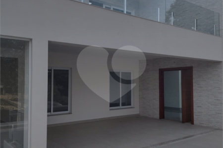 Casa à venda com 4 suítes no condomínio Estância Marambaia, Vinhedo - SP