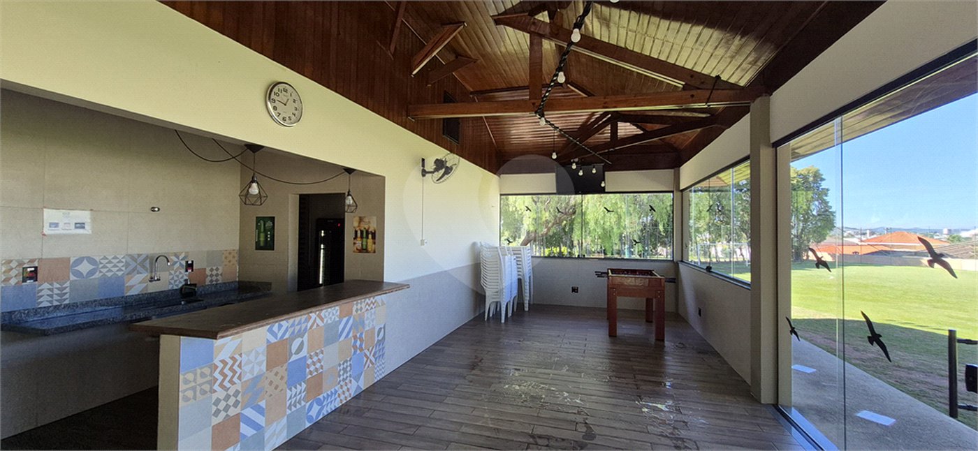 Casa à venda ou para alugar com 3 suítes no condomínio Jardim Theodora, Itu - SP