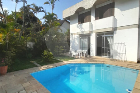 Casa para alugar com 3 quartos, sendo 1 suíte,  em Vila Sônia, São Paulo, SP