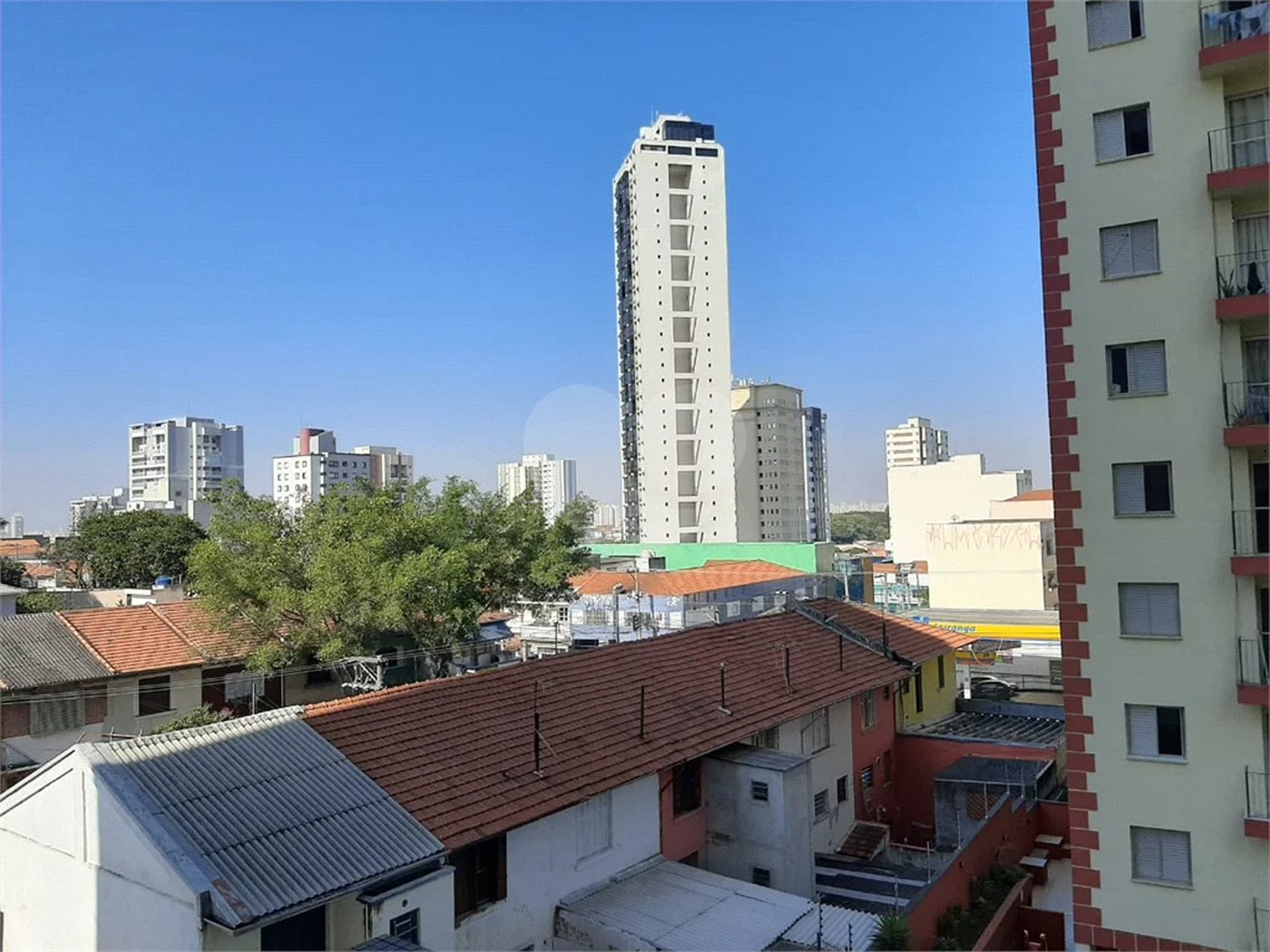 Apartamento em Santana com Sacada e Vaga de Garagem, a 650 m do Metrô