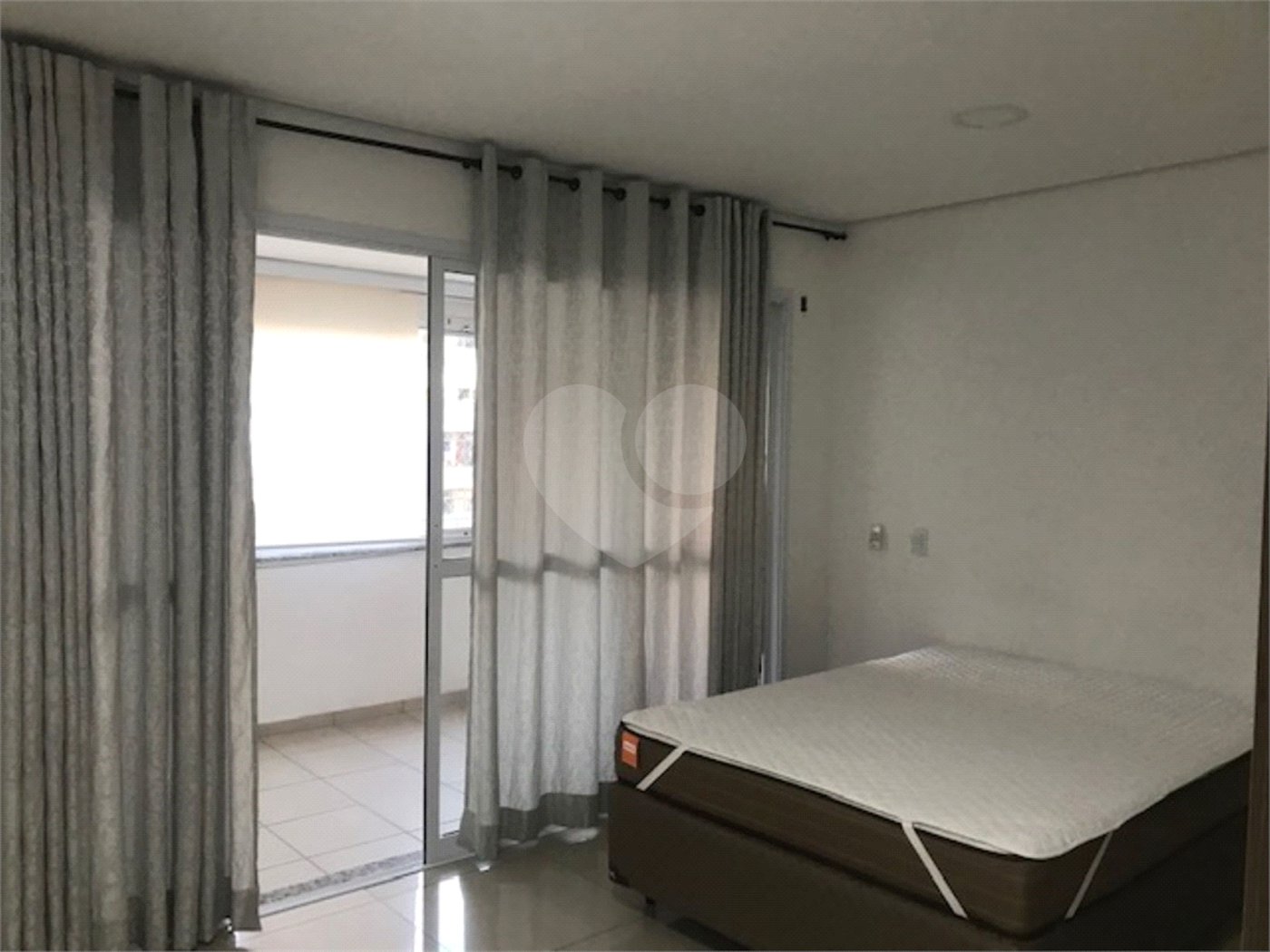 Studio à venda com 39 m² por 429 mil reais a 650 metros da estação Anhangabaú do metrô.