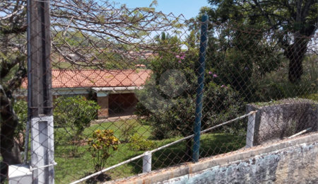 Área de Terra à venda com 3 quartos, sendo 1 suíte,  no Centro, Bom Jesus dos Perdões, SP