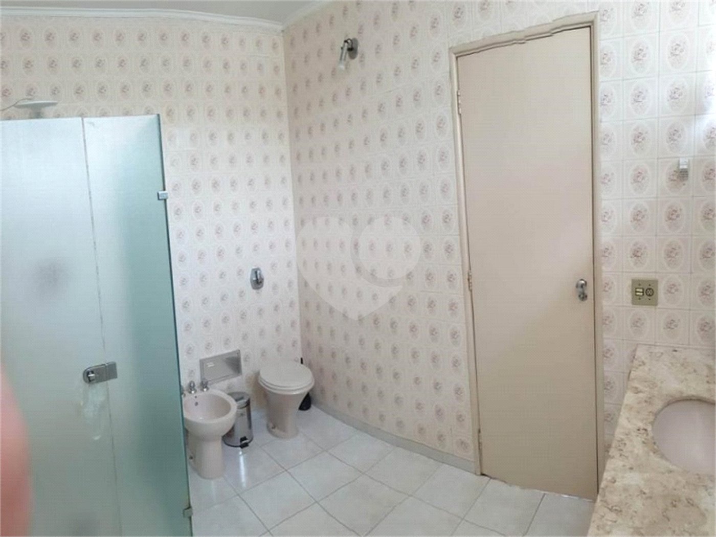 Sobrado à venda com 4 quartos, sendo 1 suíte,  em Sumaré, São Paulo, SP