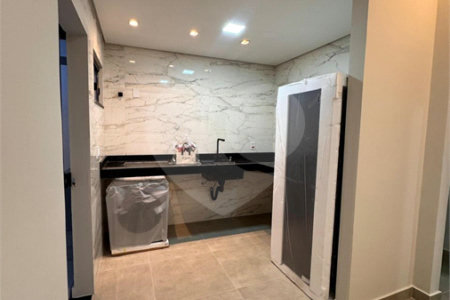 Casa à venda com 2 quartos, sendo 1 suíte, em Guriri, Cabo Frio, RJ