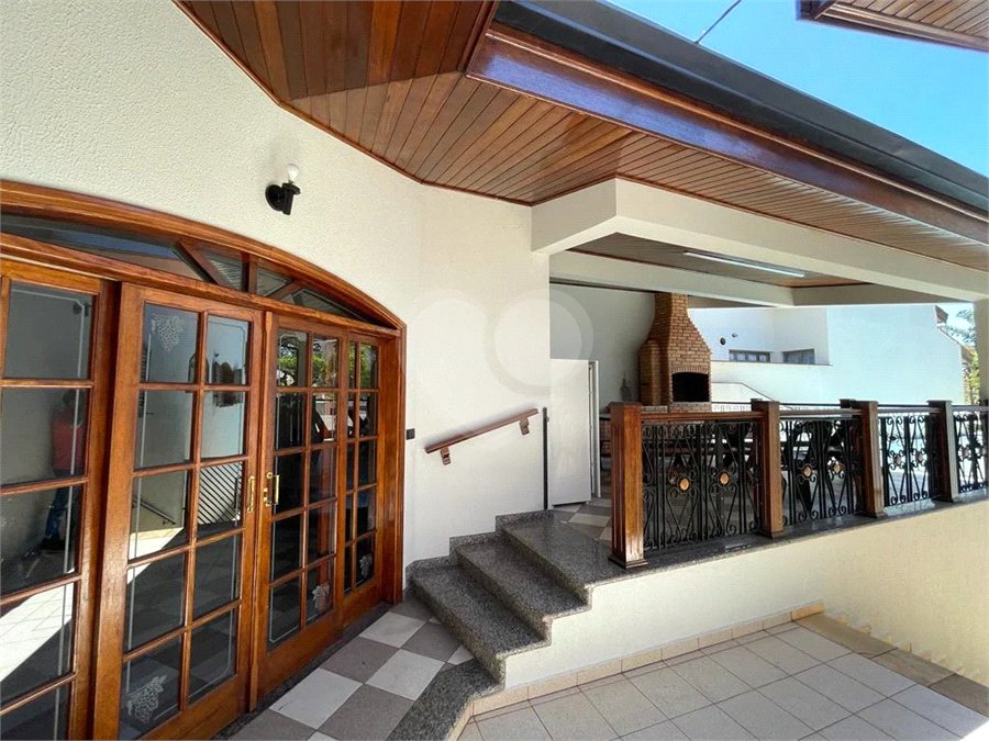 Casa à venda com 6 quartos, sendo 1 suíte, no condomínio Granja Olga I, Sorocaba - SP