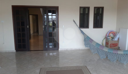 Casa à venda com 3 quartos, sendo 1 suíte,  em Residencial Colinas, Mogi das Cruzes, SP