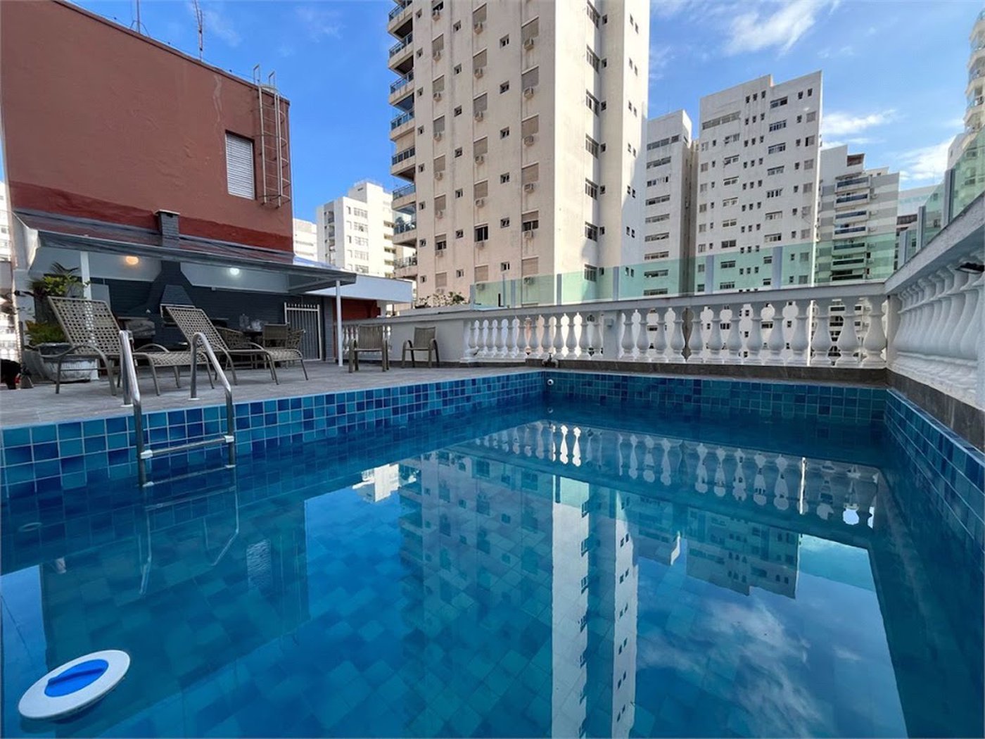 Apartamento Residencial à venda, Centro, Guarujá - AP0133.