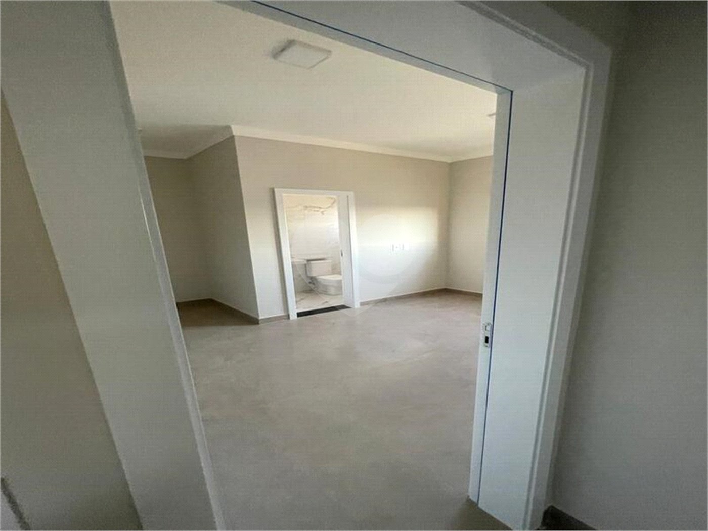 Casa à venda com 3 quartos, sendo 1 suíte, no condomínio Vila Paraty, Indaiatuba - SP