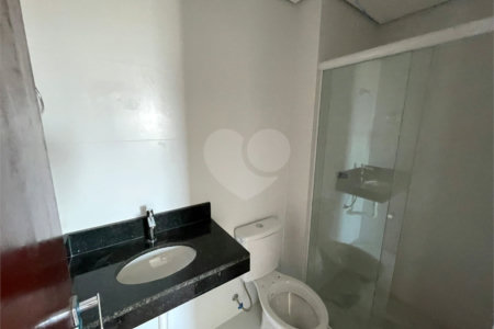 Apartamento à venda com 2 quartos, sendo 1 suíte,  em Parada Inglesa, São Paulo, SP