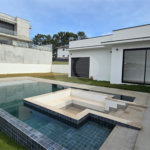 Casa à venda ou para alugar com 5 quartos, sendo 4 suítes,  no condomínio Equilibrium, Atibaia - SP
