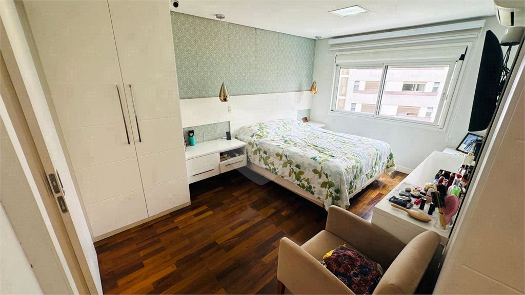Apartamento à venda com 3 suítes em Vila Mariana, São Paulo, SP