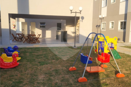 Casa à venda com 2 quartos no condomínio Residencial Caxangá 2, Suzano - SP