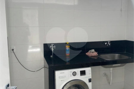 Casa à venda com 4 quartos, sendo 3 suítes, no condomínio Brisa 1, Mogi das Cruzes - SP