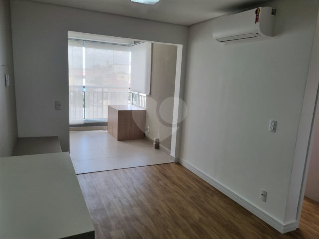 Apartamento à venda com 2 quartos, sendo 1 suíte,  em Santo Amaro, São Paulo, SP