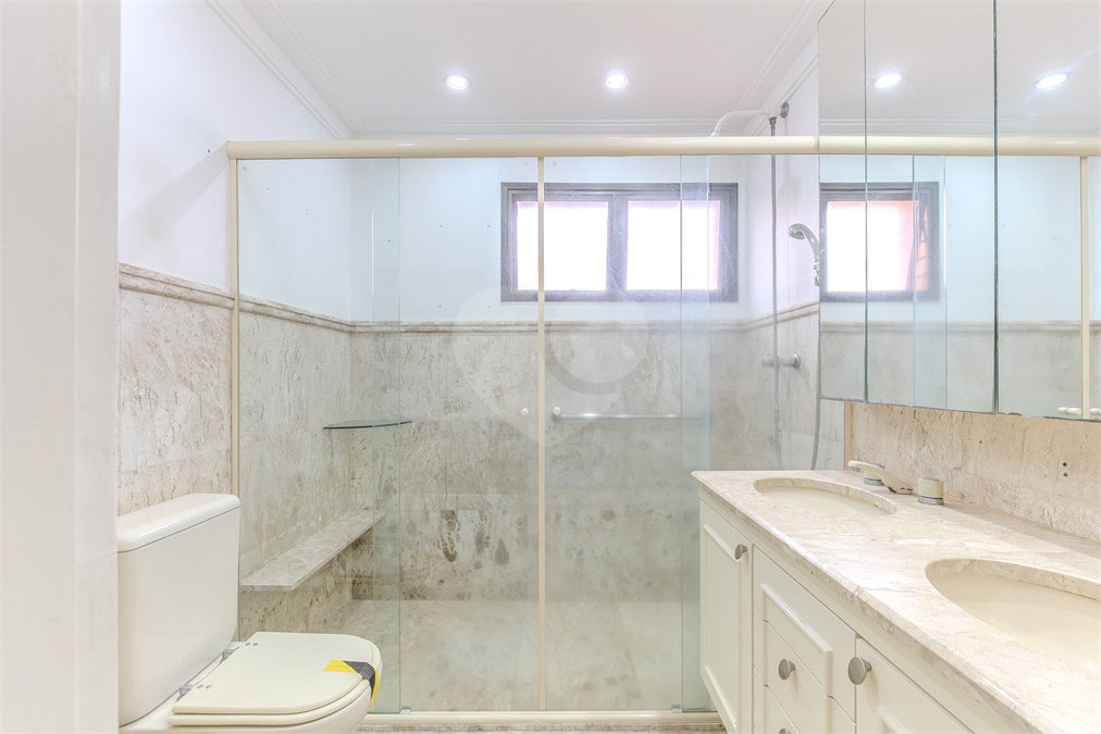 Apartamento à venda com 4 suítes em Moema, São Paulo, SP